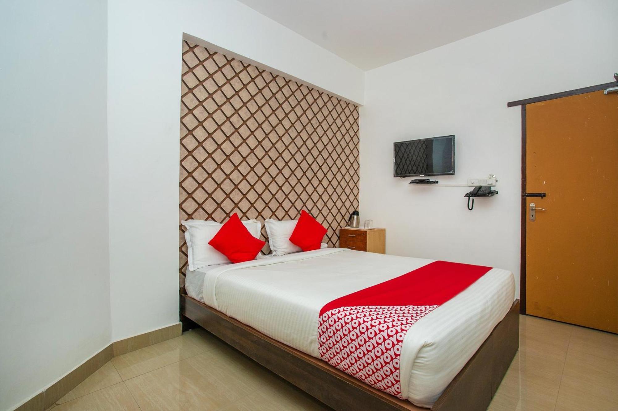 Oyo Splenor Inn Kammasandra Exterior foto